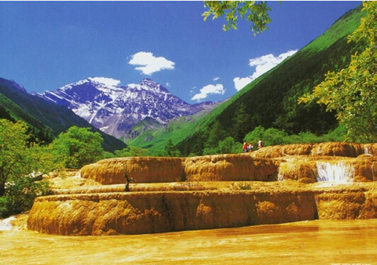 今冬旅游季啟幕 四川&ldquo;冰雪溫泉&rdquo;打頭