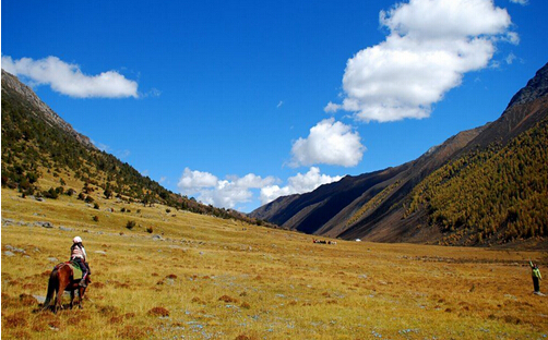 成都租車自駕游色達 成都租車自駕游色達